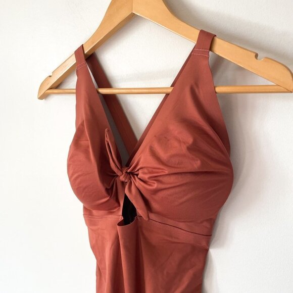 Knix Peak A Boo One Piece Swim Suit Rust Red Orange Sz S+ - Picture 4 of 9